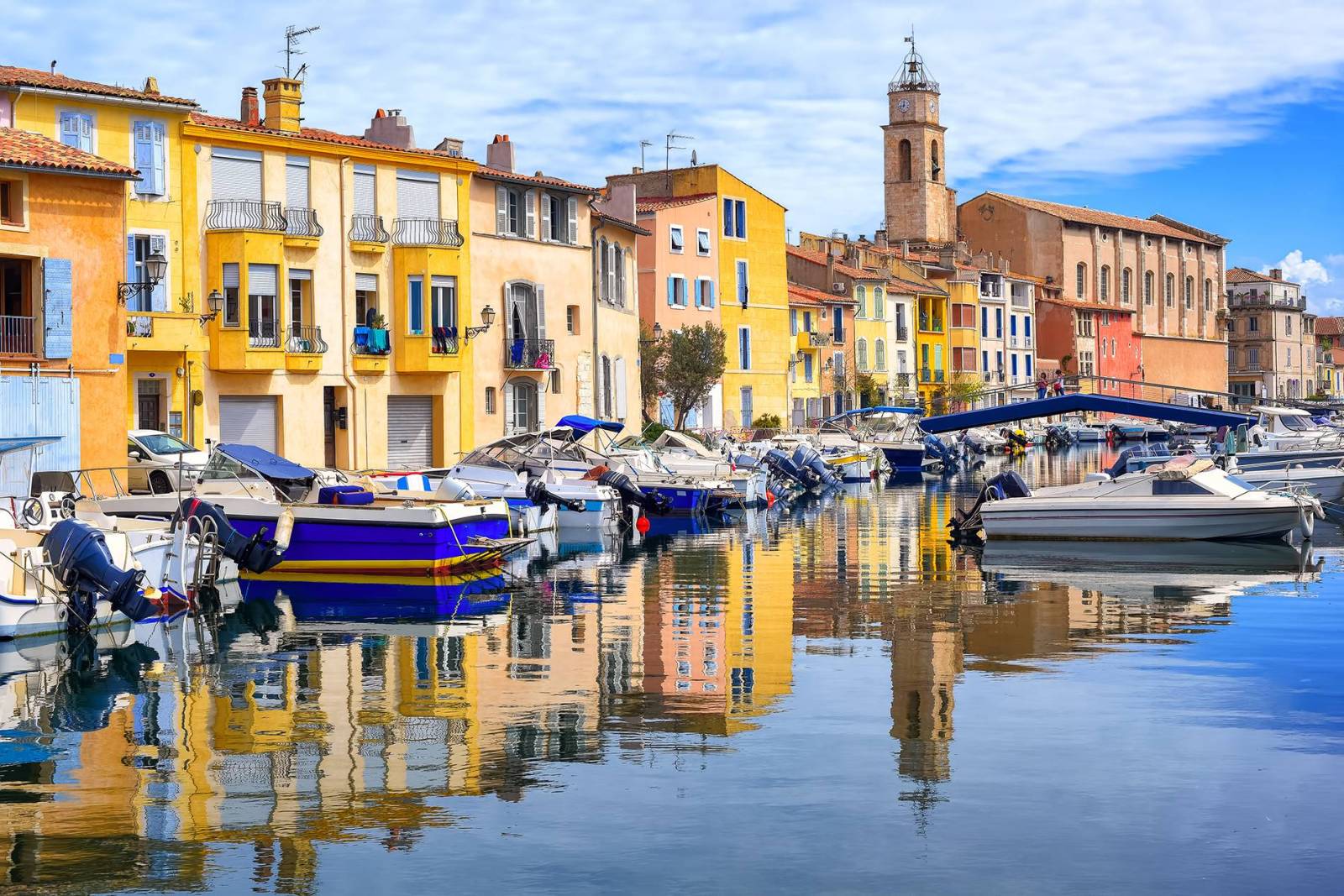 Confiez votre gestion locative à Martigues à Icaza Immobilier, membre du réseau Century 21. Valorisation de votre bien, sécurisation des loyers, sélection rigoureuse des locataires : une solution clé en main pour louer en toute sérénité.